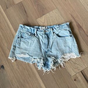 We the Free Daisy Chain Lace Distressed Button Fly Cut Off Jean Shorts Size 28